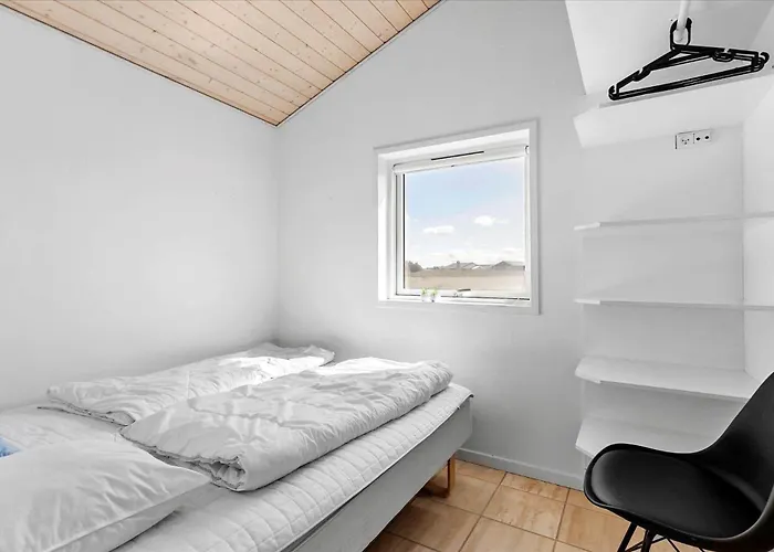 Lk1861-lokken-ulstrupvej-25 לוקן