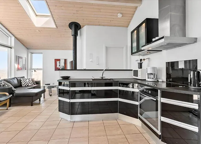 Lk1861-lokken-ulstrupvej-25 לוקן